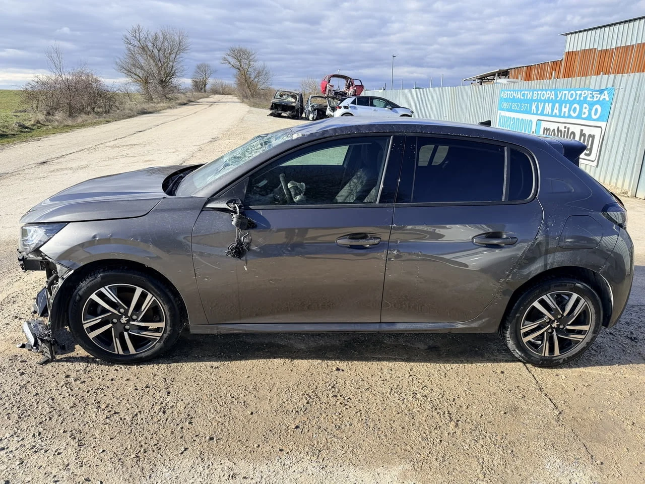 Peugeot 208 1.2 PureTech, двигател HNK, 101 кс., ск. Кутия - автоматик 8 ск. 20GTBB, 2022г., 27000 к — снимка 4