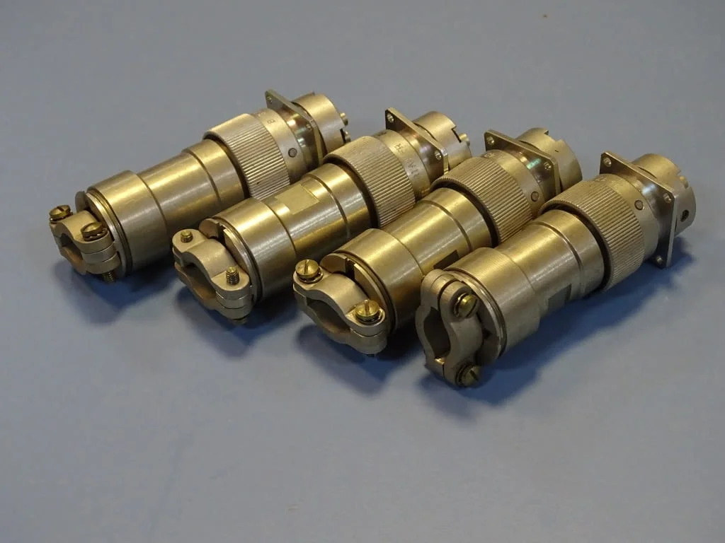 Кръгъл конектор Souriau 840 series circular connector 4 contacts — снимка 9