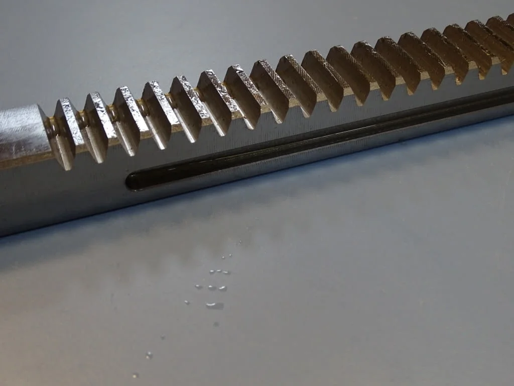 Зъбна рейка за фреза Makino L-340 mm — снимка 3