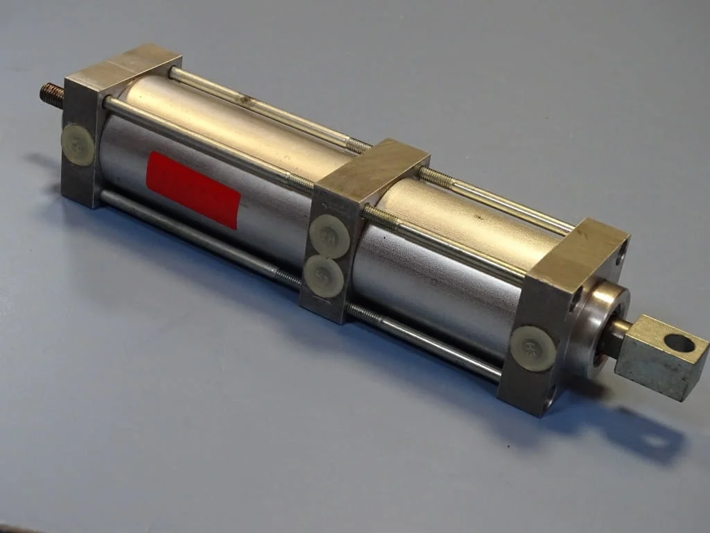 Пневматичен цилиндър двойнодействащ ROGATTI pneumatic cylinder — снимка 6