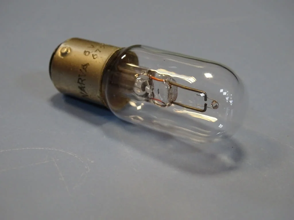 Лампа/крушка за микроскоп NARVA 6V 15W lamp/bulb — снимка 5
