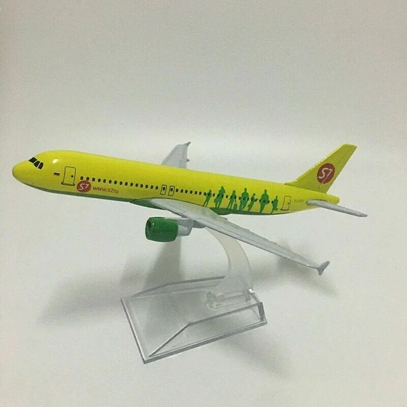 Еърбъс 320 самолет модел макет S7 Сибир метален A320 Русия руска компания полети пътници 1 класа баг — снимка 2