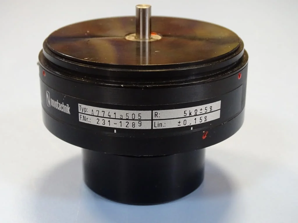 Ротационен потенциометър Novotechnik A774a505 Rotari Potentiometer — снимка 6