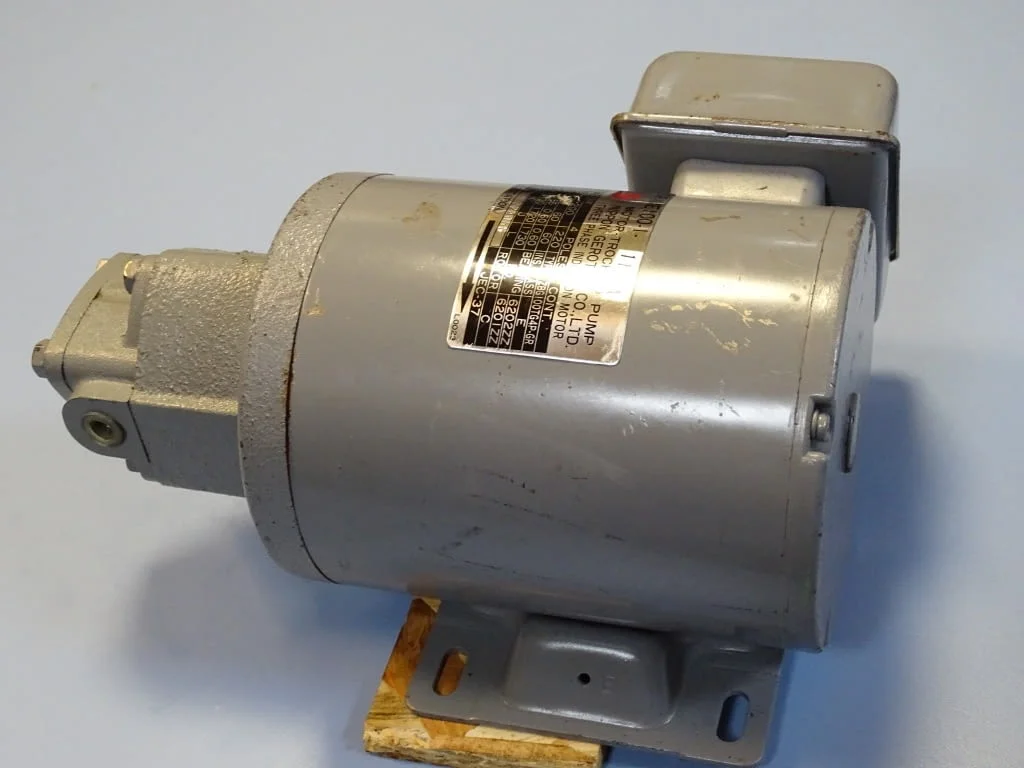 Трохоидна помпа NIPPON GEROTOR Motor-Trochoid Pump TOP-IME 100-1-11МА 200VAC — снимка 6
