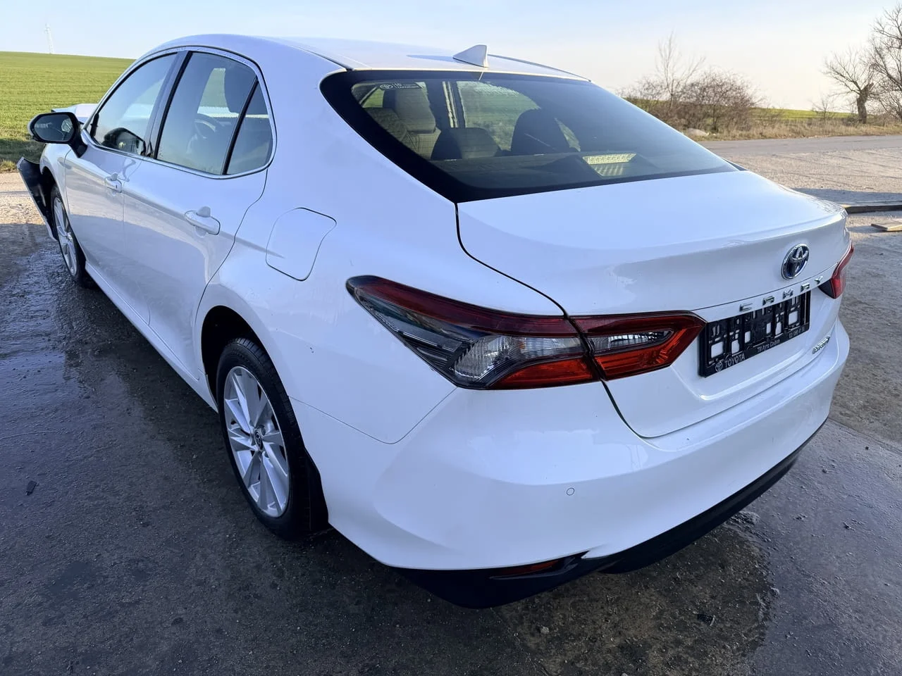 Toyota Camry 2.5 Hybrid AXVH71, двигател A25A-FXS, 218 кс., автоматик, 34 000 км., 2023 г, Тойота Ка — снимка 5