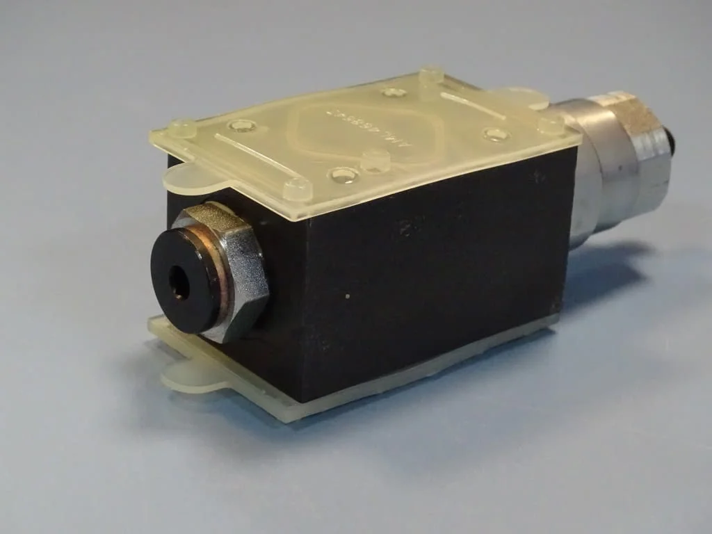 Хидравличен редуцил вентил Bosch 0811150 pressure reducing valve 70 bar — снимка 5