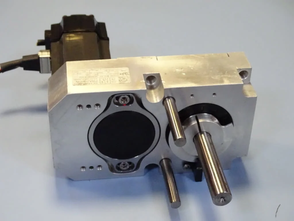 Мотор редуктор MITSUBISHI HC-MFS43-S13 AC servo motor SPN worm gear box — снимка 7