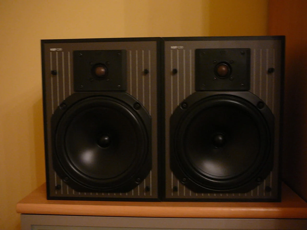 Kef c 20