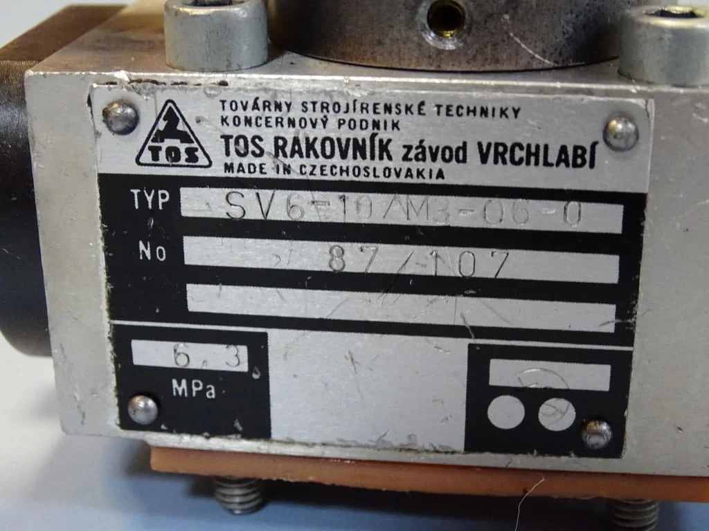 Хидравличен пропорционален клапан TOS Rakovnik SVG-10/M3-06-0 servo valve — снимка 3