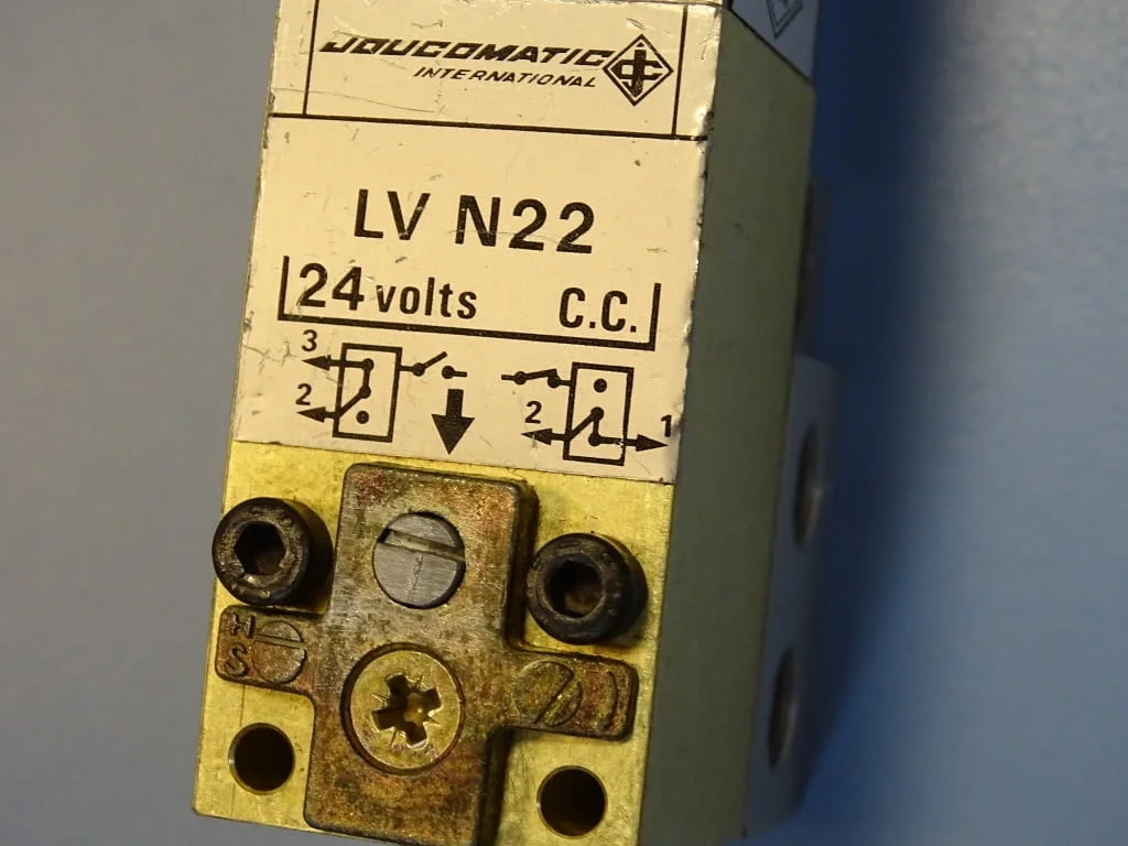 Пневматичен разпределител JOUCOMATIC LVN22 Solenoid Valve 24VDC — снимка 7