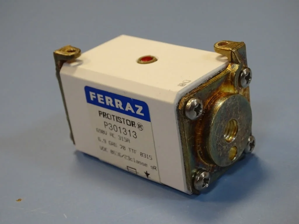 Предпазител Ferraz Shawmut Protistor P301313 Fuses 6.9GRB70TTF0315 315A 690VAC — снимка 3