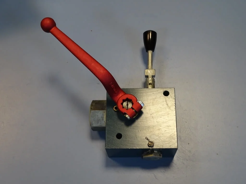 Хидравличен клапан Bosch pressure reliel valve 100 bar — снимка 7