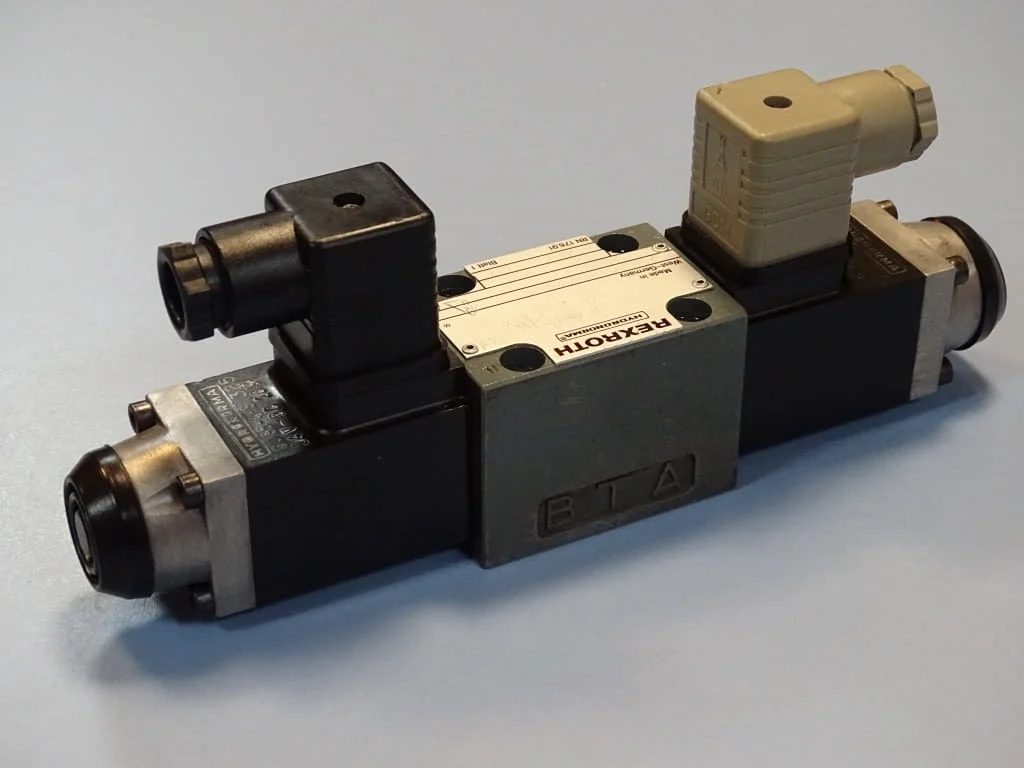 Хидравличен разпределител Rexroth 4WE6E51/AG24NZ4 operated directional control valve — снимка 7