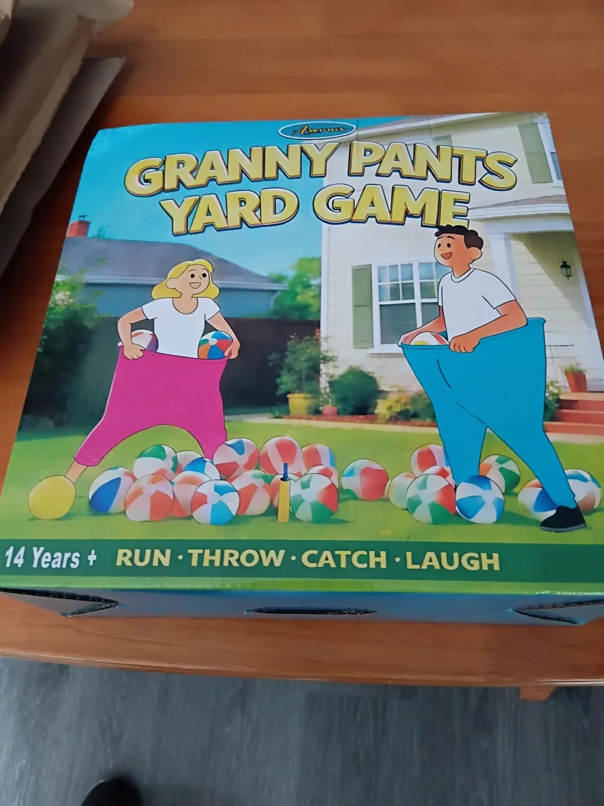 Комплект „Granny Pants Yard Game“ – 2 големи бабини панталони, 10 надуваеми топки и 2 помпи — снимка 10