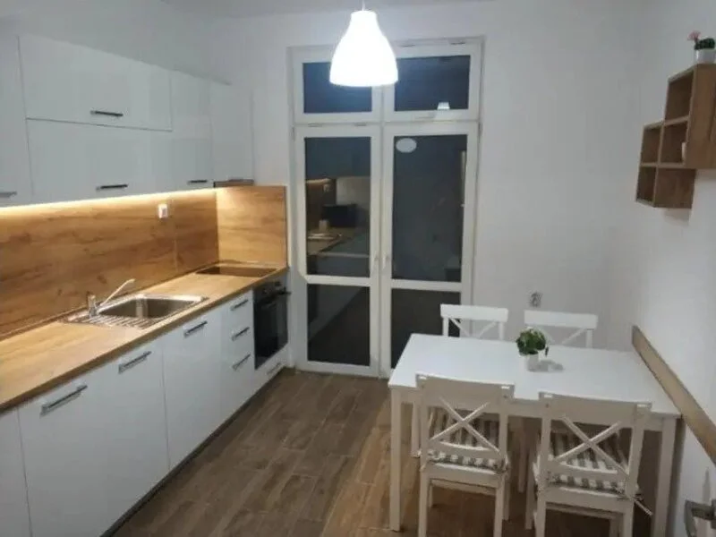 Четиристаен апартамент, Каменица 1 — снимка 4