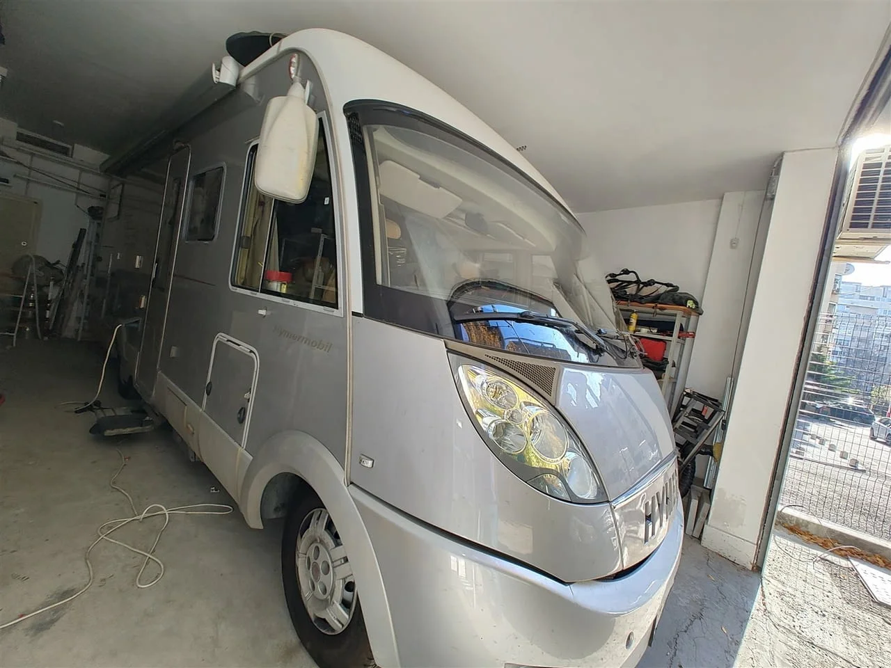 Кемпер HYMER B614 SL Lang 2009 - интегриран клас А, богато оборудван — снимка 6