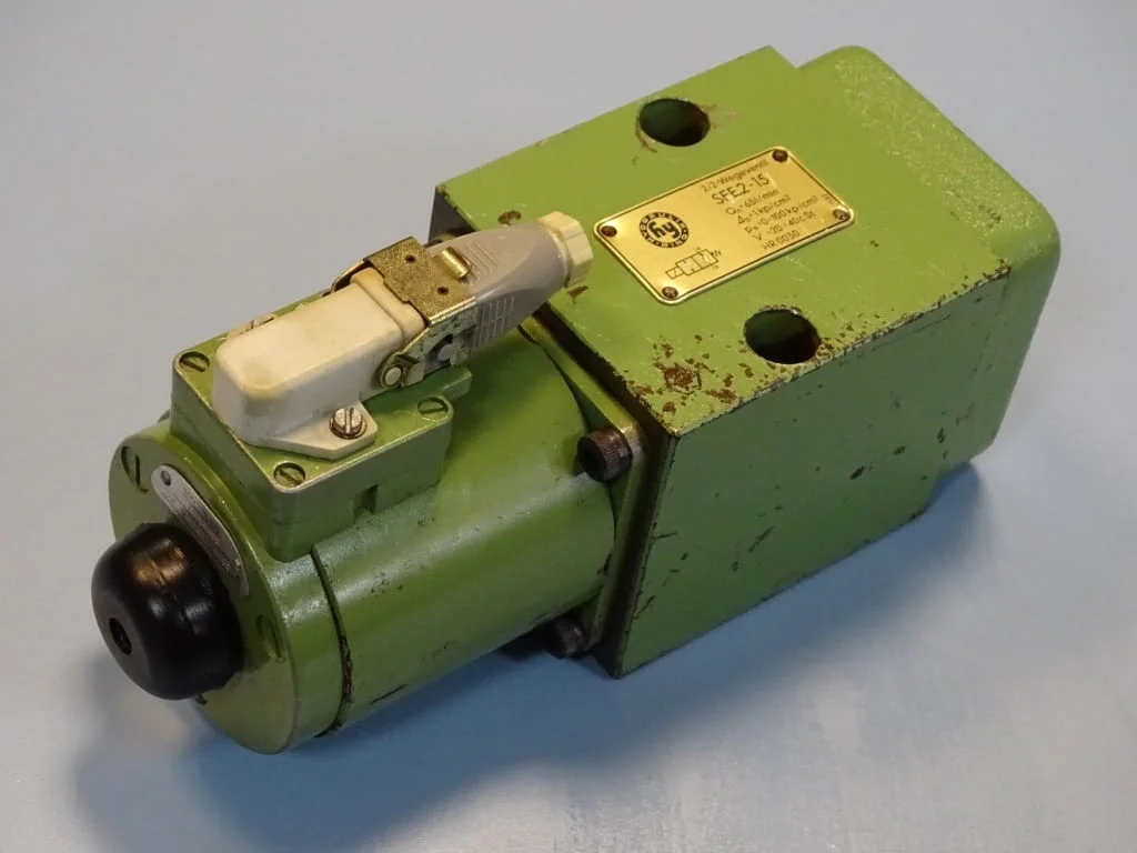 Хидравличен разпределител Hydraulik Ring SFE2-15 directional valve 24VDC — снимка 9