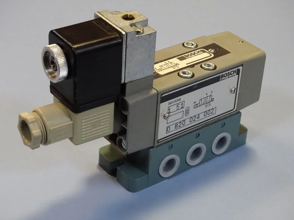 Хидравличен разпределител BOSCH directional valve 24VDC — снимка 7