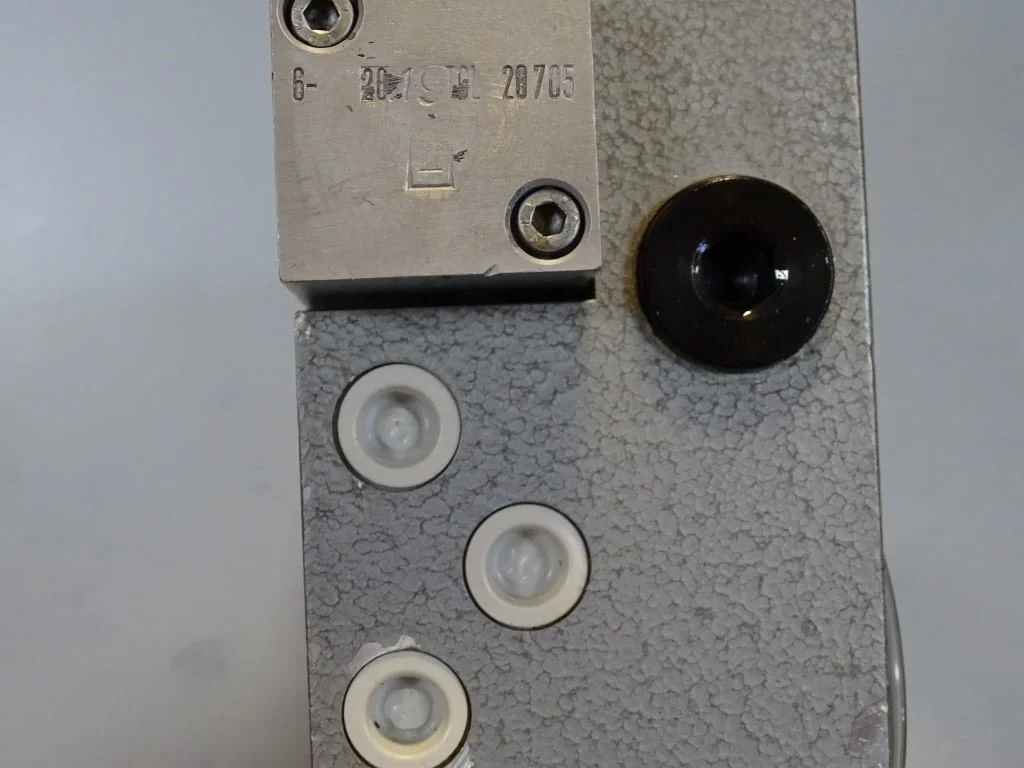 Пневматичен блок wmw DDR StGK04/0400 Pneumatic Valve NW-6mm Orsta TGL20705 — снимка 9