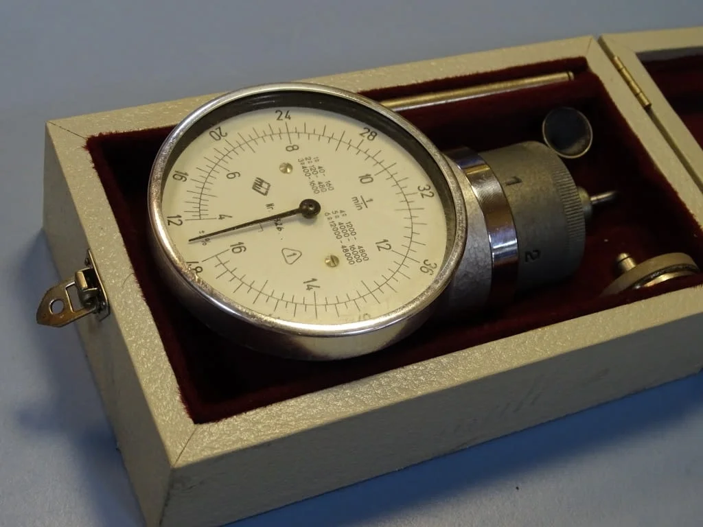 Оборотометър механичен VEB Kombinat Hand-Tachometer TYP Hmin-1 — снимка 8