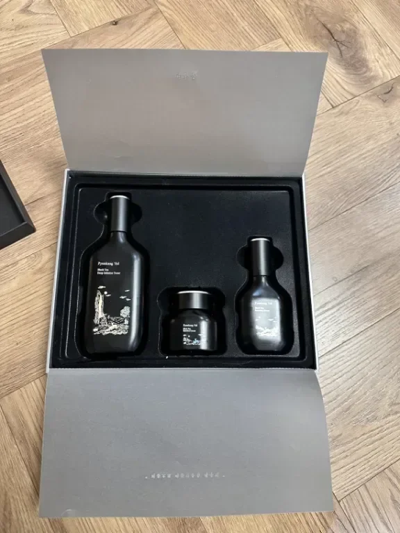 Подаръчен комплект Pyunkang Yul Black Tea Line - Корейска грижа за кожата, подхранващ комплект — снимка 8