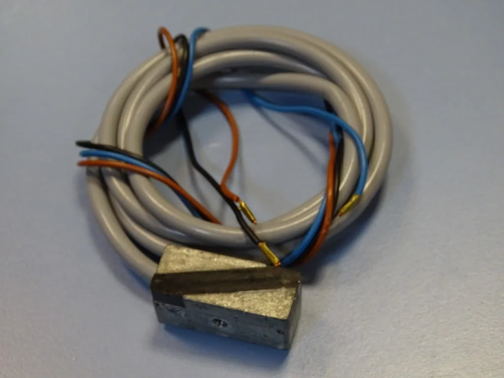 Индуктивен сензор Festo SMEO-1-LED-24 proximity switch — снимка 4