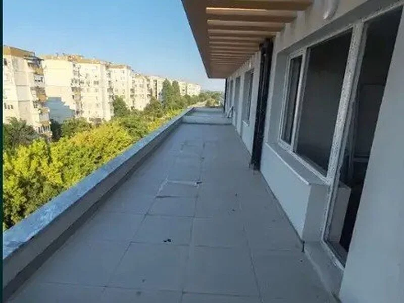 Тристаен апартамент, Остромила — снимка 4