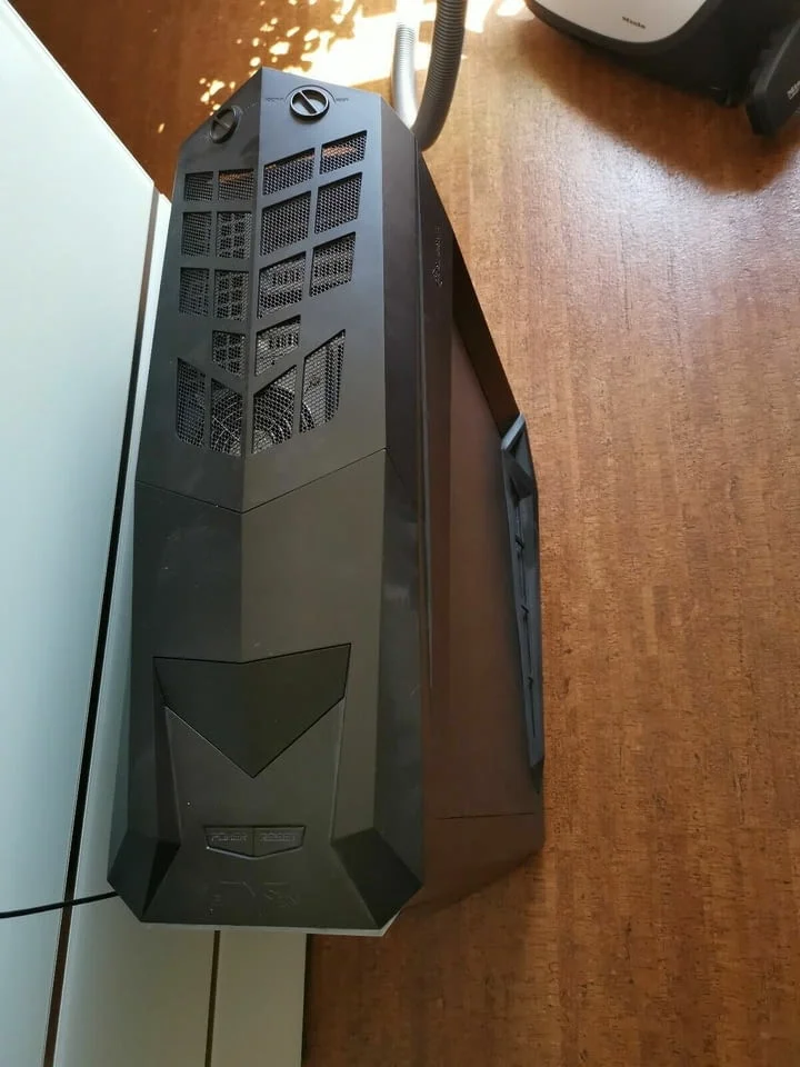 Silverstone Raven RV01-B Window Big Tower — снимка 4