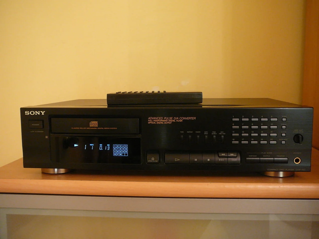 Sony cdp-561
