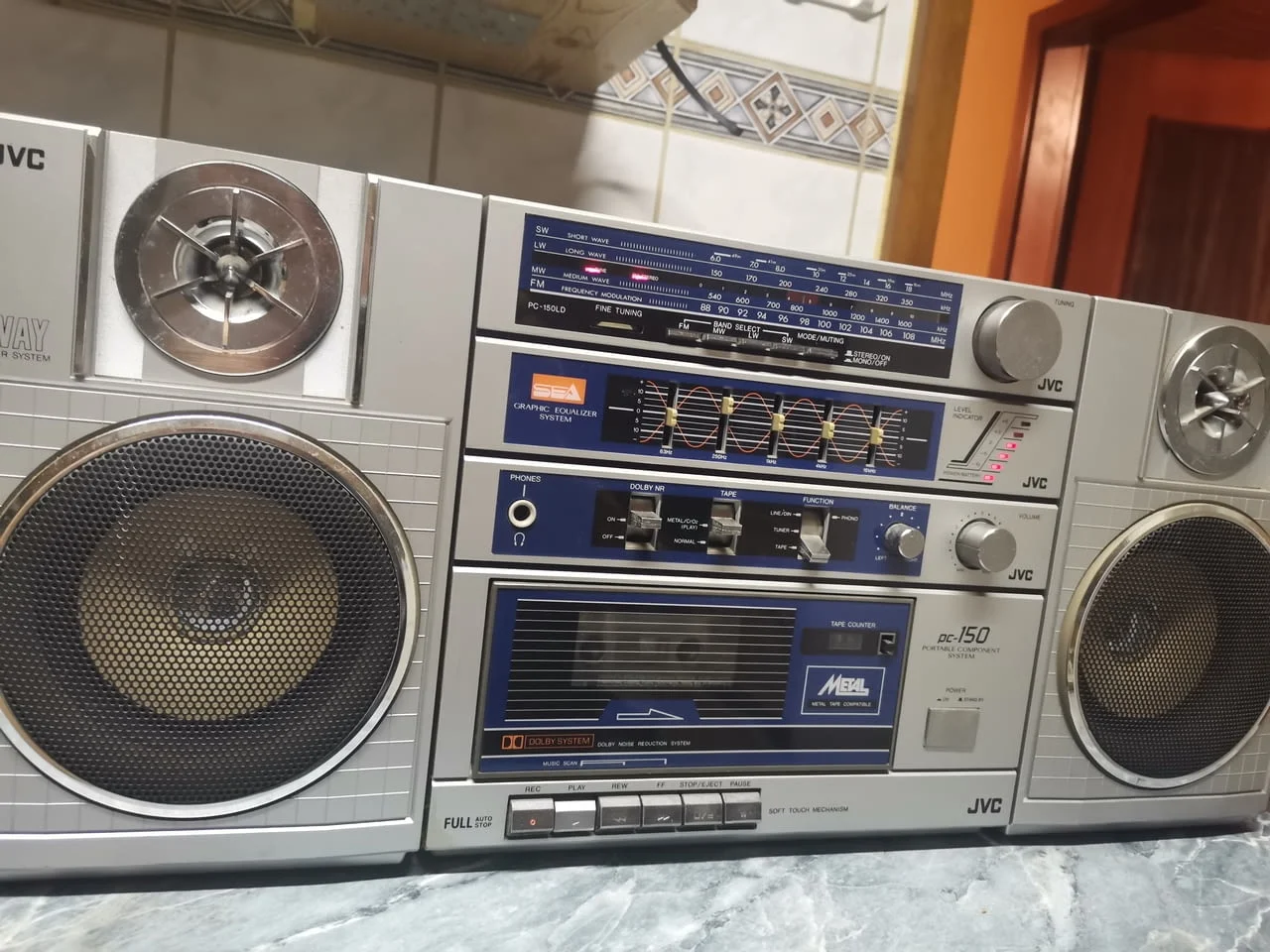 JVC PC-150LD Portable Component System — снимка 4