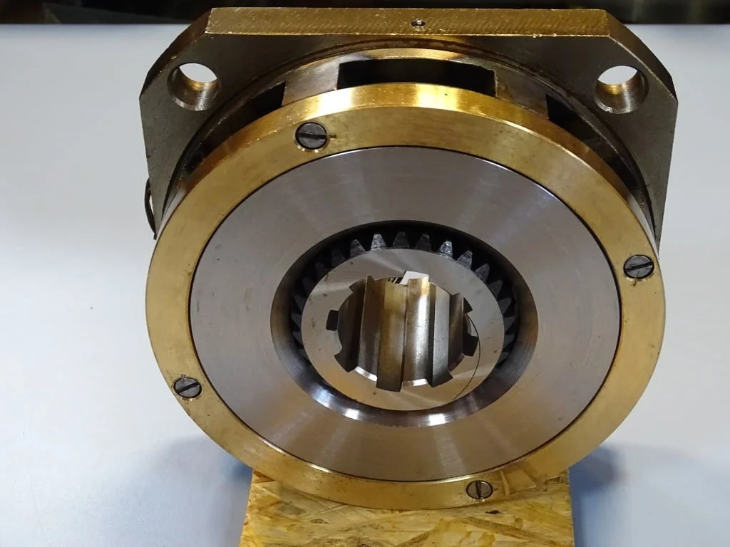 Съединител електромагнитен ETM-126 2H/2А electromagnetic multi-plate clutch 24VDC — снимка 8