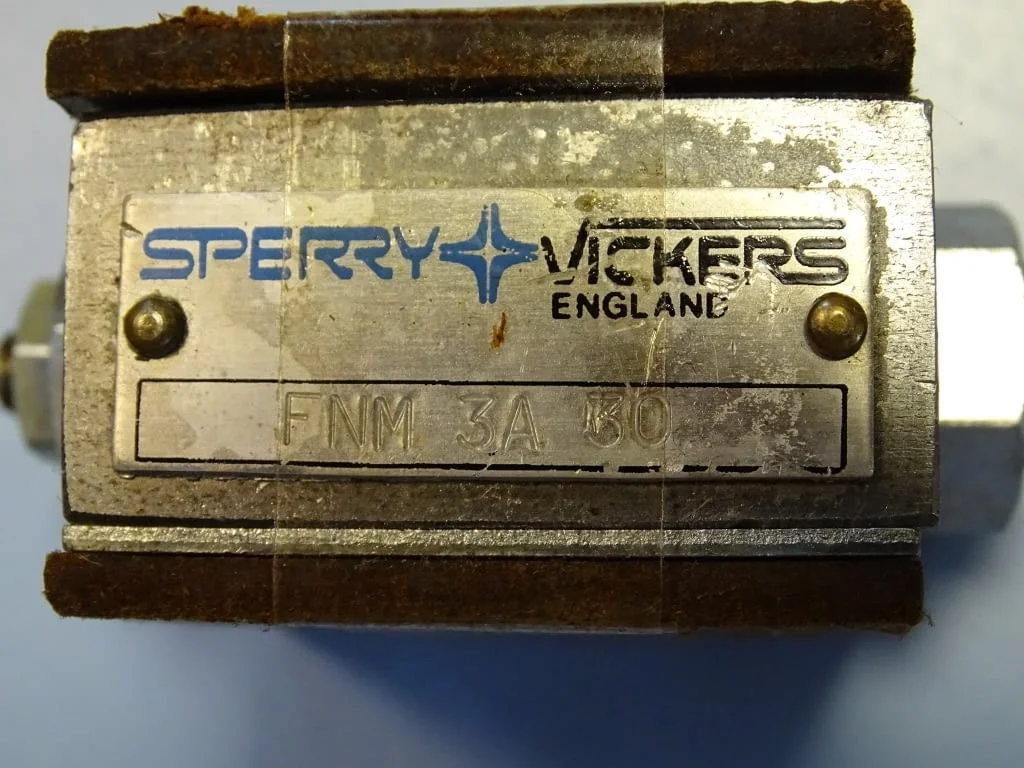Хидравличен клапан Sperry Vickers FNM 3A 30 precision hydravlic check valve — снимка 3