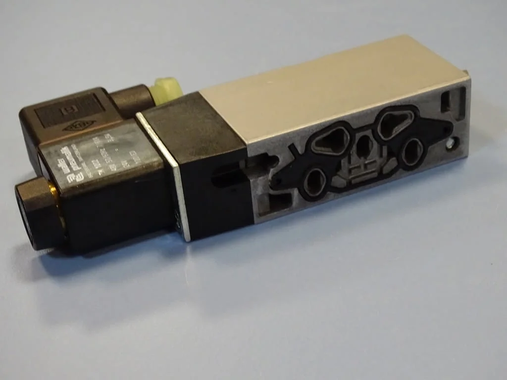 Пневматичен разпределител Walter pneumatic SXE 9561-180 — снимка 3