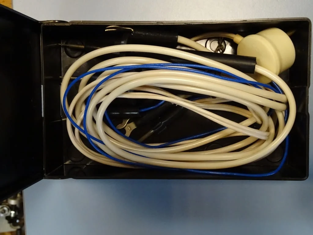 Мегаомметър Ф4102/1-1М 100V, 500V, 1000V — снимка 3