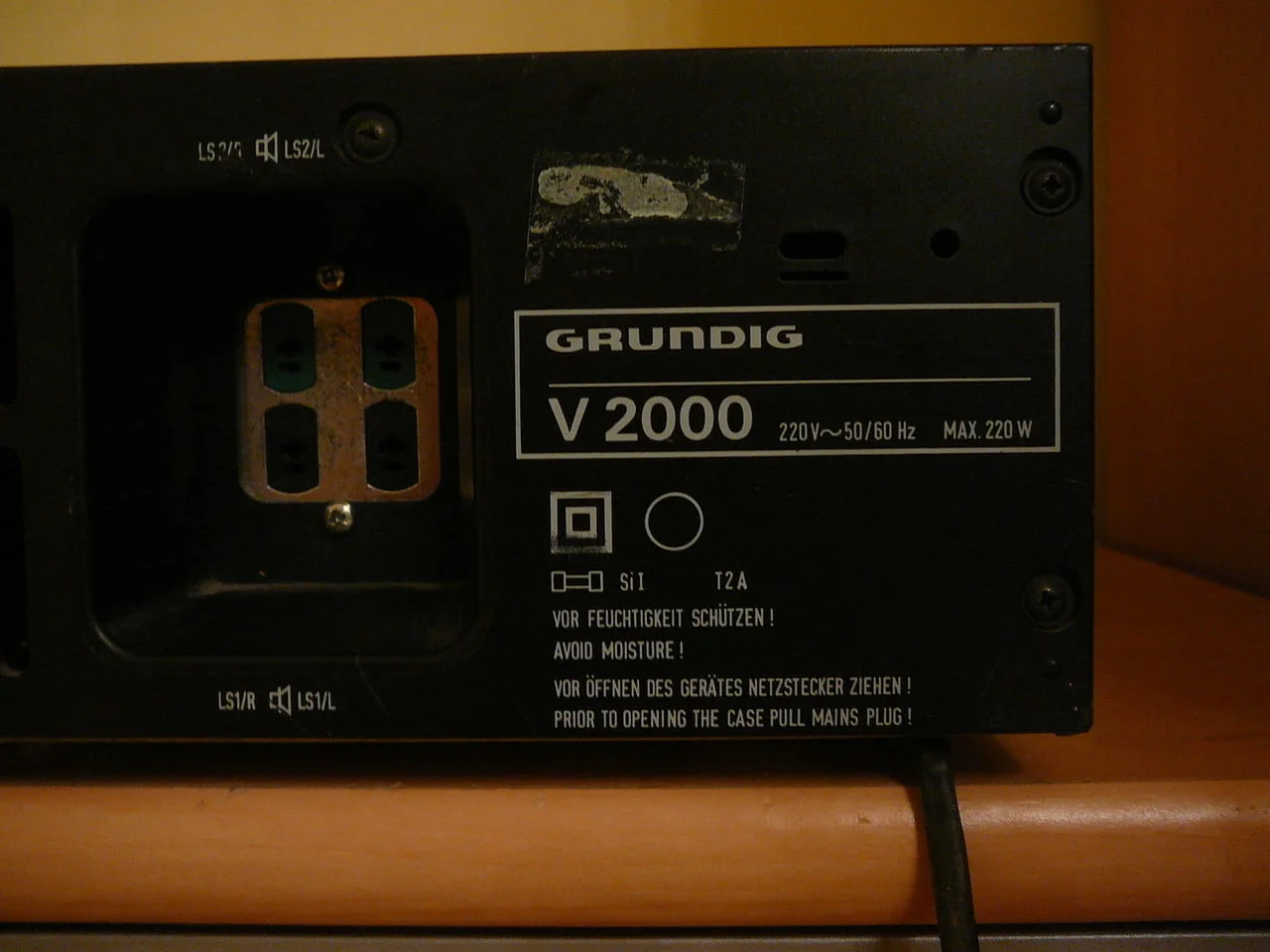 Grundig v-2000 — снимка 6