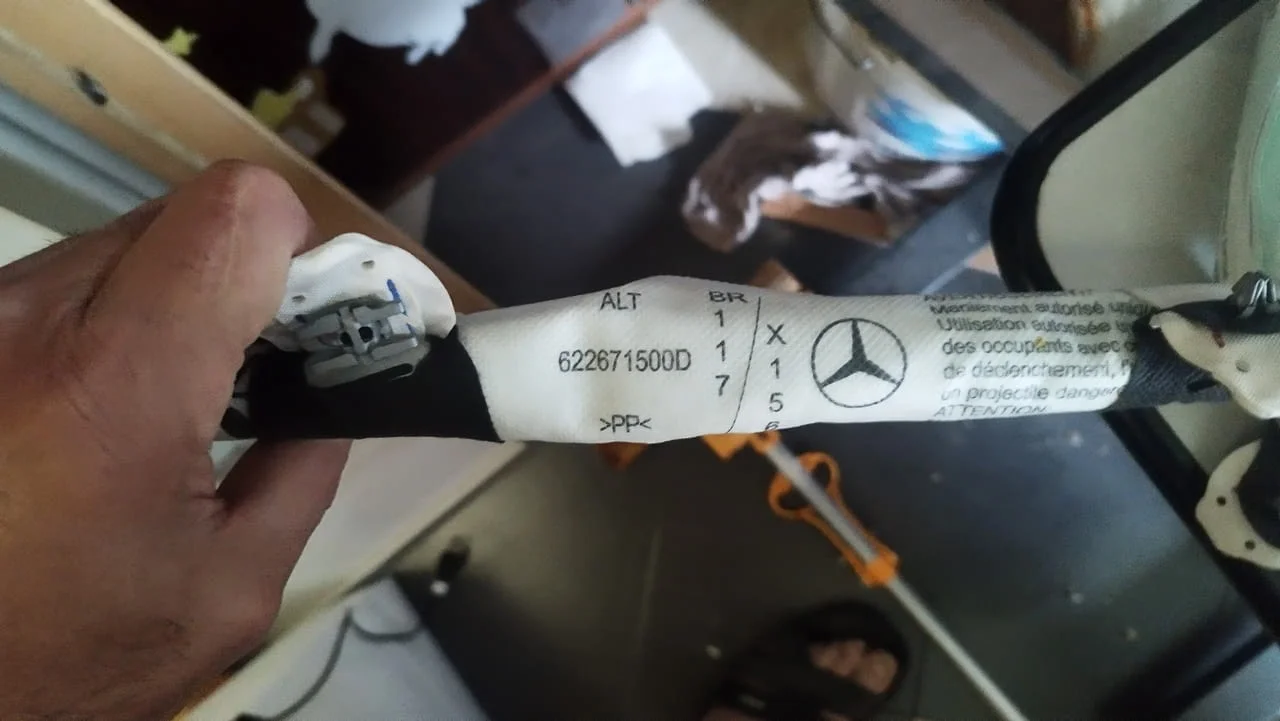 Mercedes GLA класа - оригинален еърбег тип „завеса“ (Curtain Airbag) — снимка 9