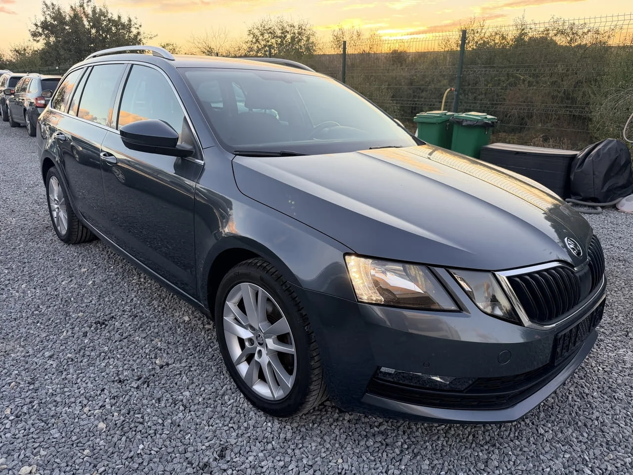 Skoda Octavia комби 1.5 TSI 150 кс., автоматик, 2020 г., евро 6, 2 ключа, теглич, много добро състоя — снимка 3