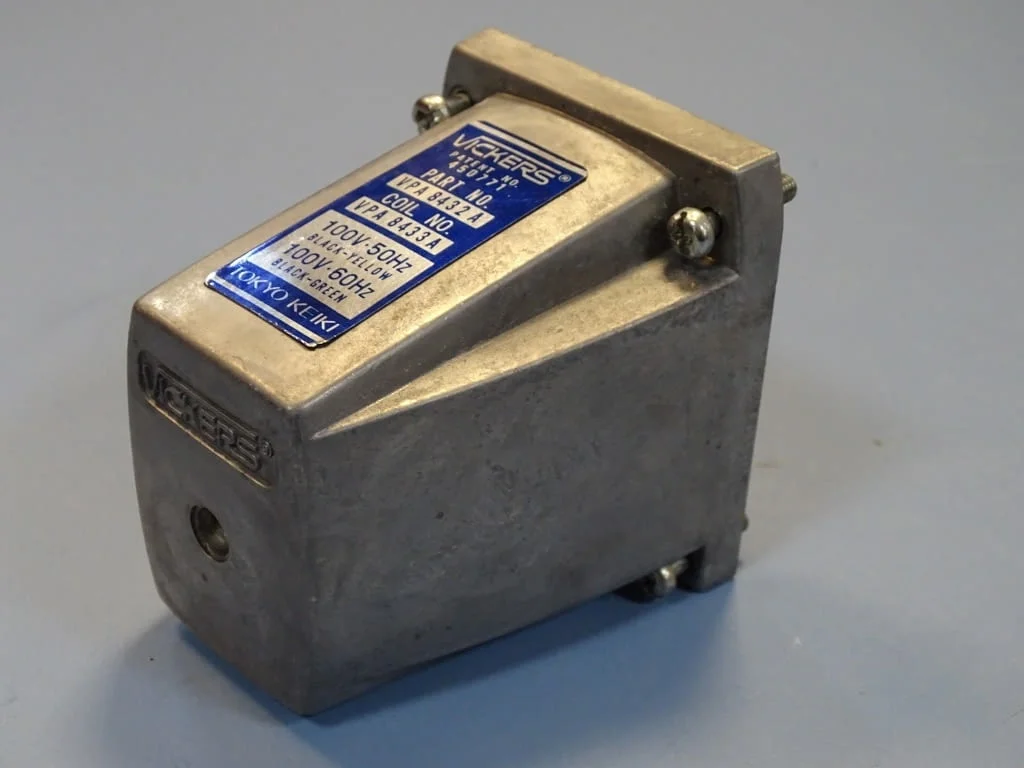 Ел. магнитна бобина Vickers VPA8433A 100V 50/60Hz solenoid coil — снимка 2
