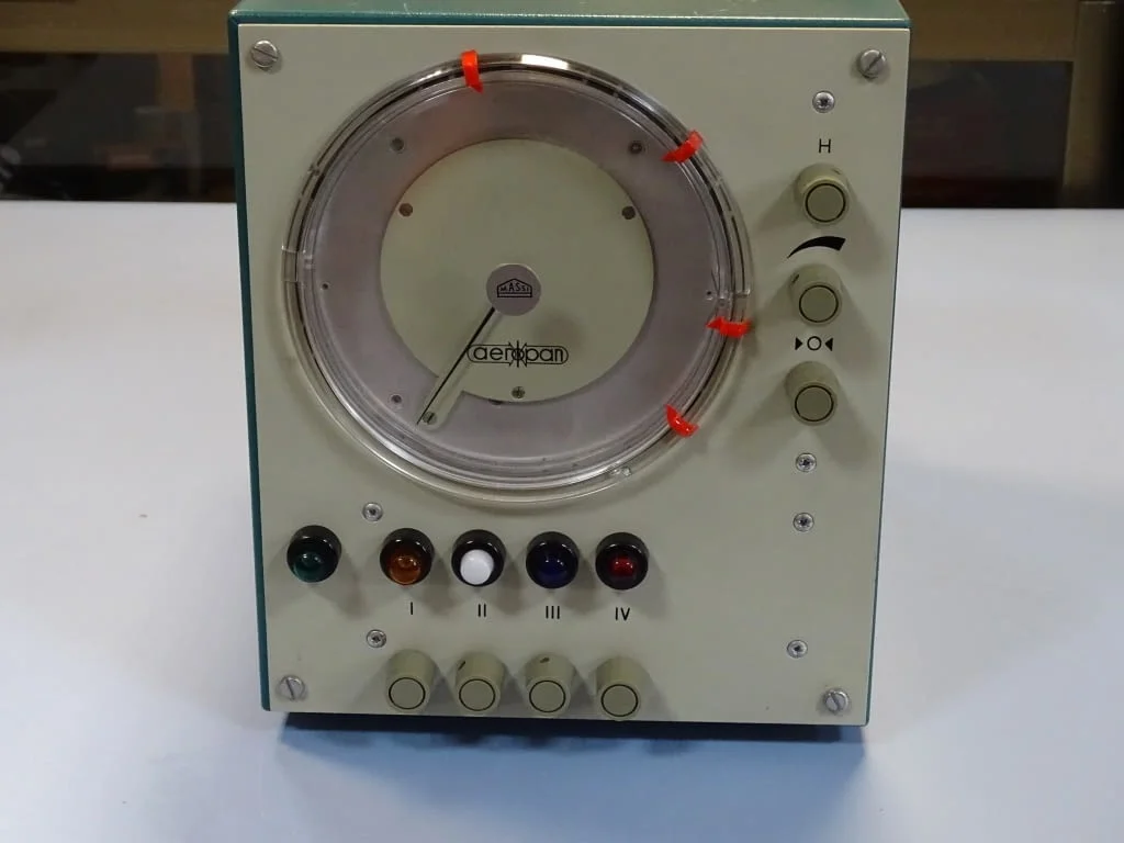 Уред за активен контрол VEB Massi AEROPAN C-IV dual air gauge 500kPa — снимка 2