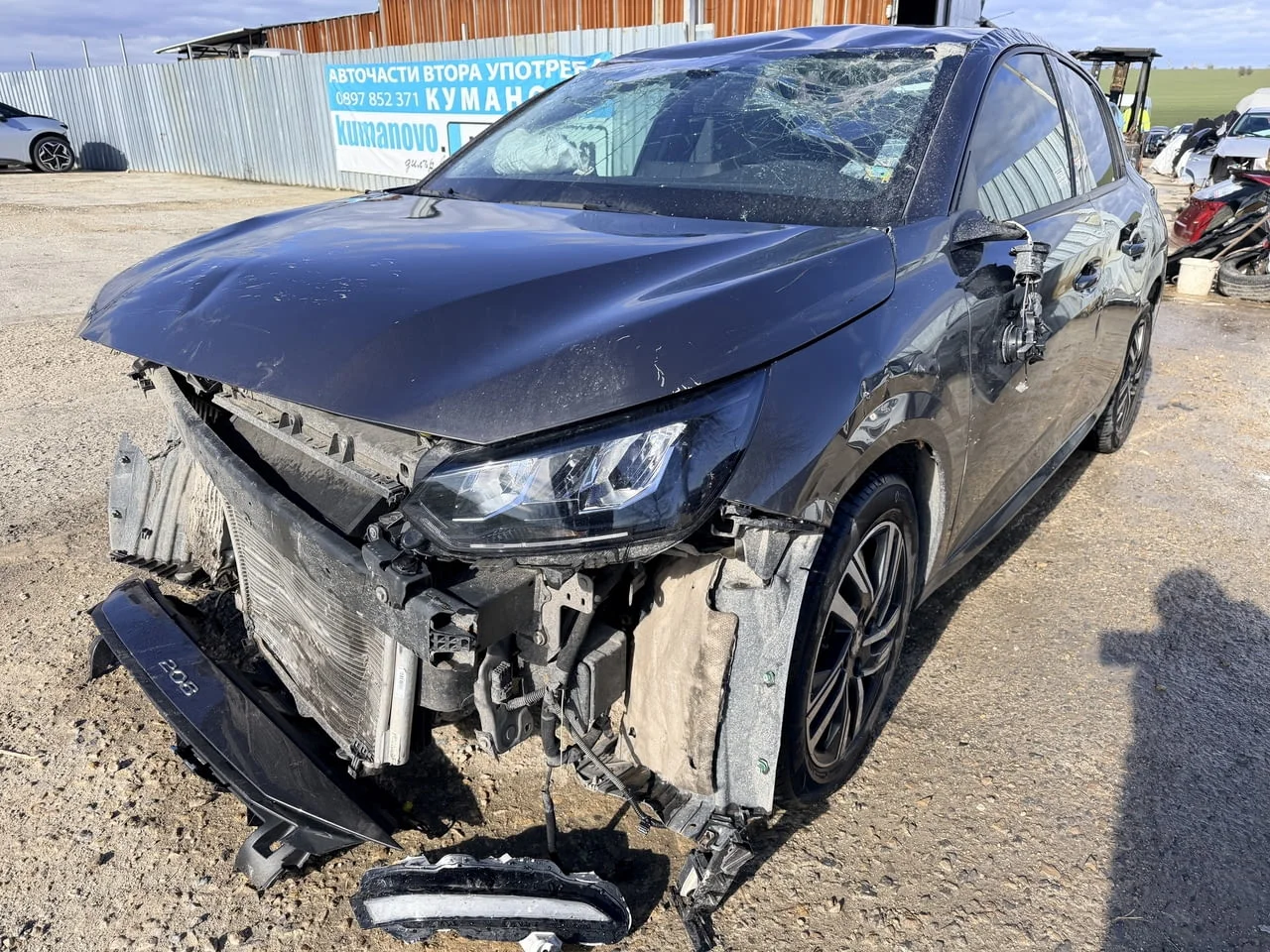 Peugeot 208 1.2 PureTech, двигател HNK, 101 кс., ск. Кутия - автоматик 8 ск. 20GTBB, 2022г., 27000 к