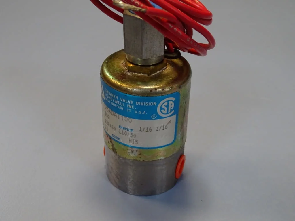 Магнет вентил SKINNER V54DA1100 solenoid valve 110V — снимка 2