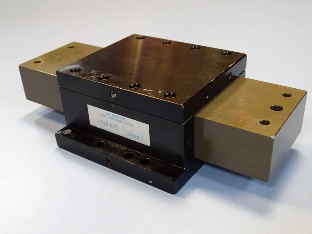 Прецизна направляваща Dover Instrument Precission Linear Plate s/n 5661 — снимка 2