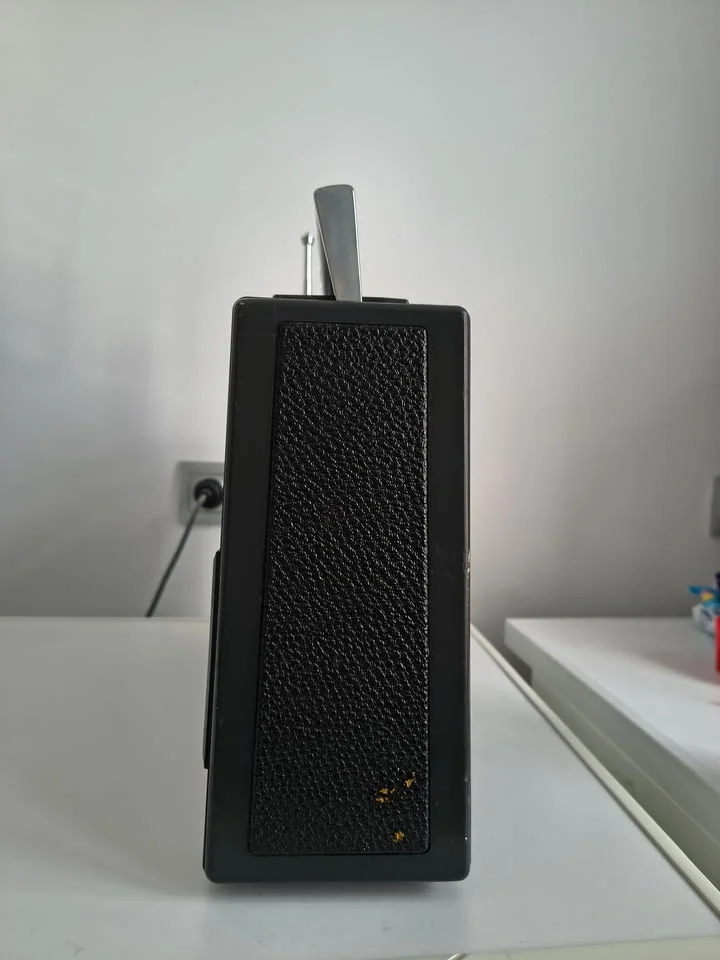Винтидж радио Grundig Satellit 1000 — снимка 9