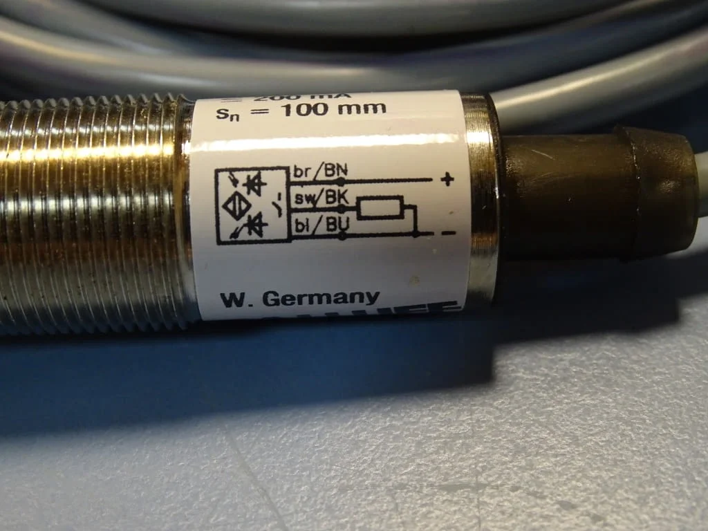 Фотоелектрически ифрачервен датчик Balluff BOS 18M-PS-1XA-AO-C Photoelectric sensor 10-30VDC — снимка 4