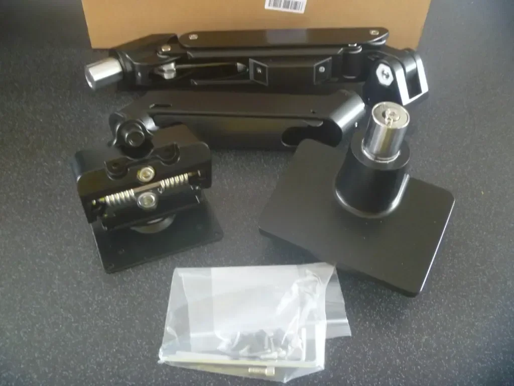 BEWISER Регулируемо рамо за ултраширок монитор, за 34-49 инча, до 20кг — снимка 8