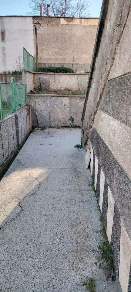 Два самостоятелни апартамента с лятна кухня и гараж – кв. Тракийски, гр. Хасково — снимка 8