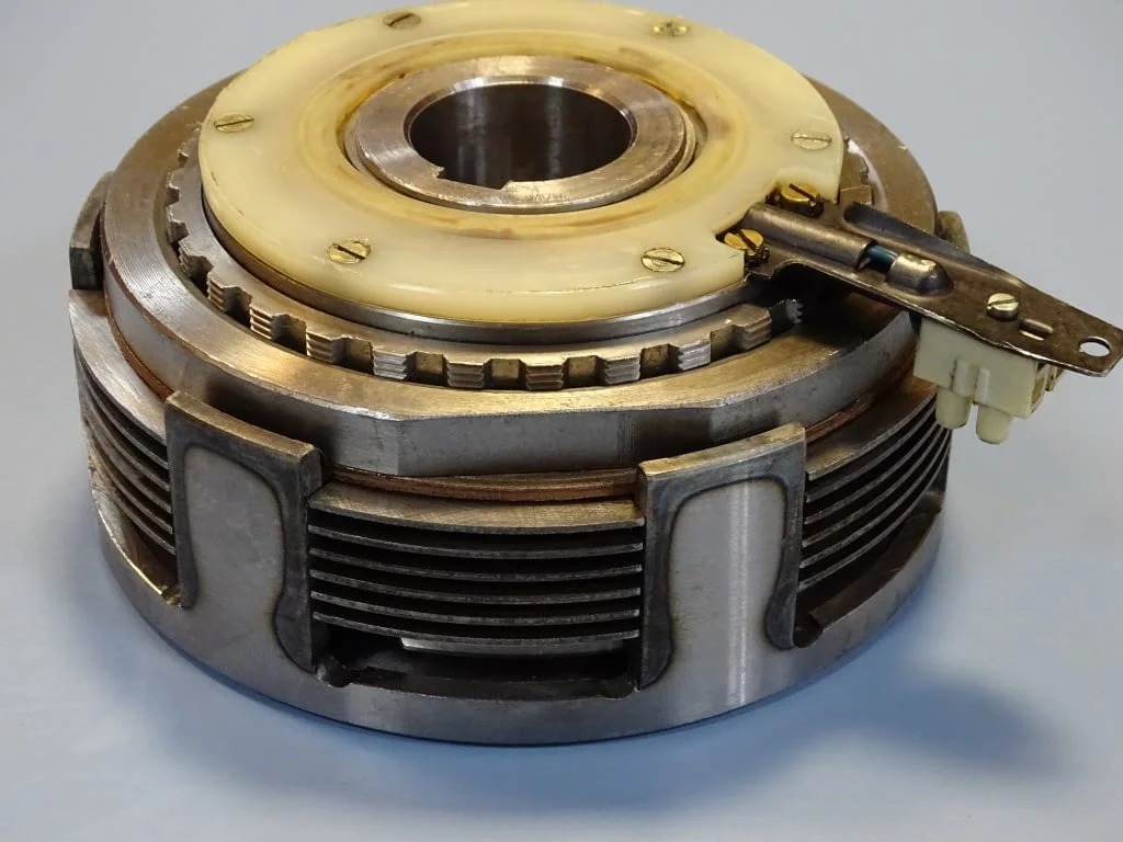 Съединител електромагнитен Binder Magnete 8401316C1 multi-plate electromagnetic clutch — снимка 2