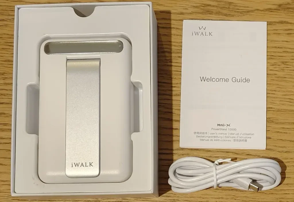 iWALK външна магнитна батерия с многоъглова регулируема стойка, Qi2 10000mAh 15W с LED дисплей, бяла — снимка 7