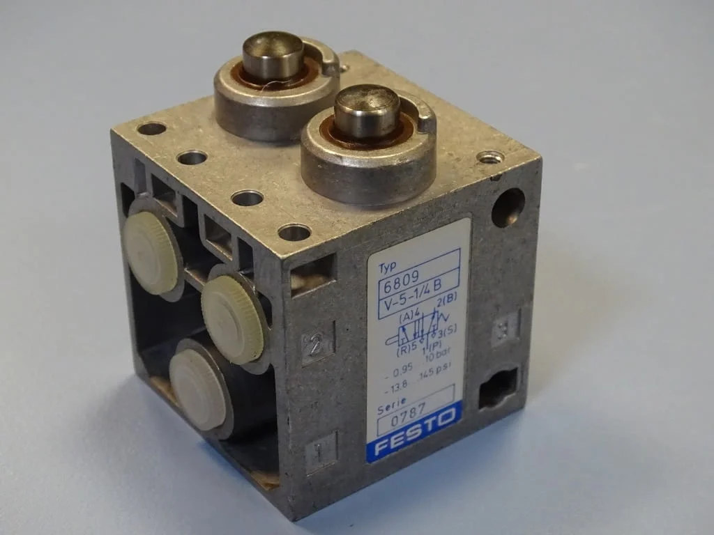 Пневматичен изключвател Festo 6809 V-5-1/4 B stem actuated pneumatic limit valve — снимка 6