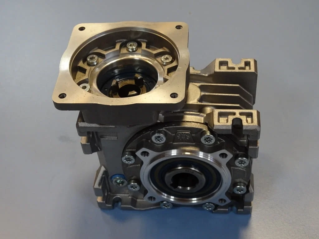Червячен редуктор VARVEL FRT-G40 B3 reducer worm gear box 1:5 — снимка 6